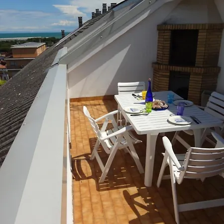 Flat With Amazing Sea View - Beahost Διαμέρισμα